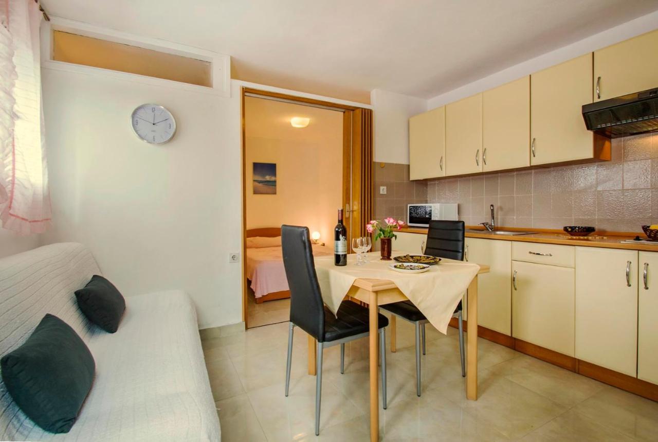 Apartments Lina 2023 Rabac Exteriör bild